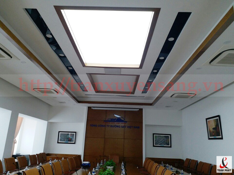 Báo giá thiết kế – THI công trần xuyên sáng, trần căng toàn phát