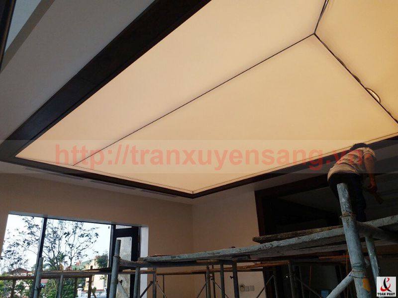 Bàn giao công trình hộp đèn trần xuyên sáng tại Yên Bái
