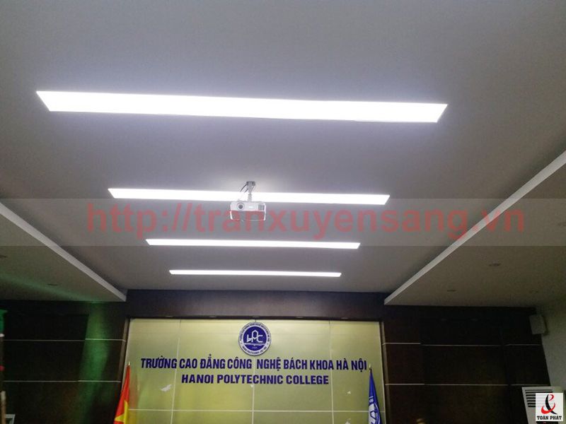 Thi công trần line sáng tại Trường Đại học Bách Khoa Hà Nội