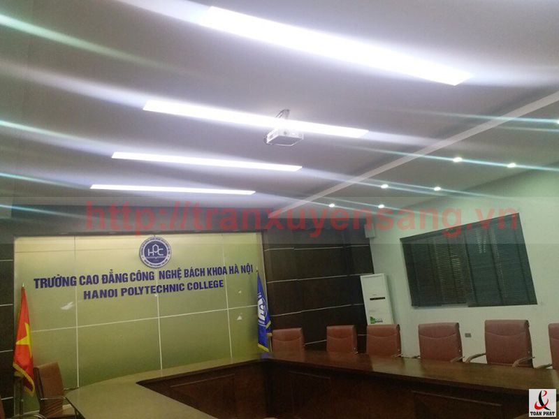 Thi công trần line sáng tại Trường Đại học Bách Khoa Hà Nội