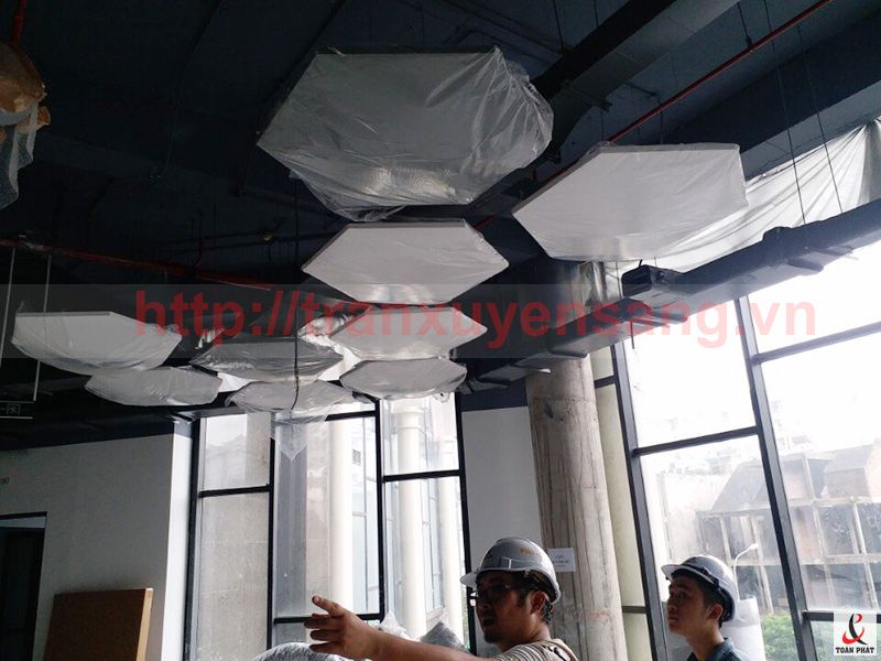 Thi công trần tiêu âm Viettel - tầng 2 tòa nhà The Light