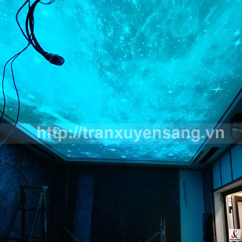 Thi công trần xuyên sáng tại nhà chị Phương - Vinhome Long Biên