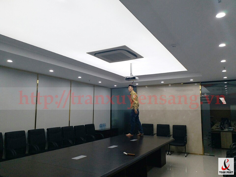 Dự án trần xuyên sáng phòng họp công ty An Nhiên
