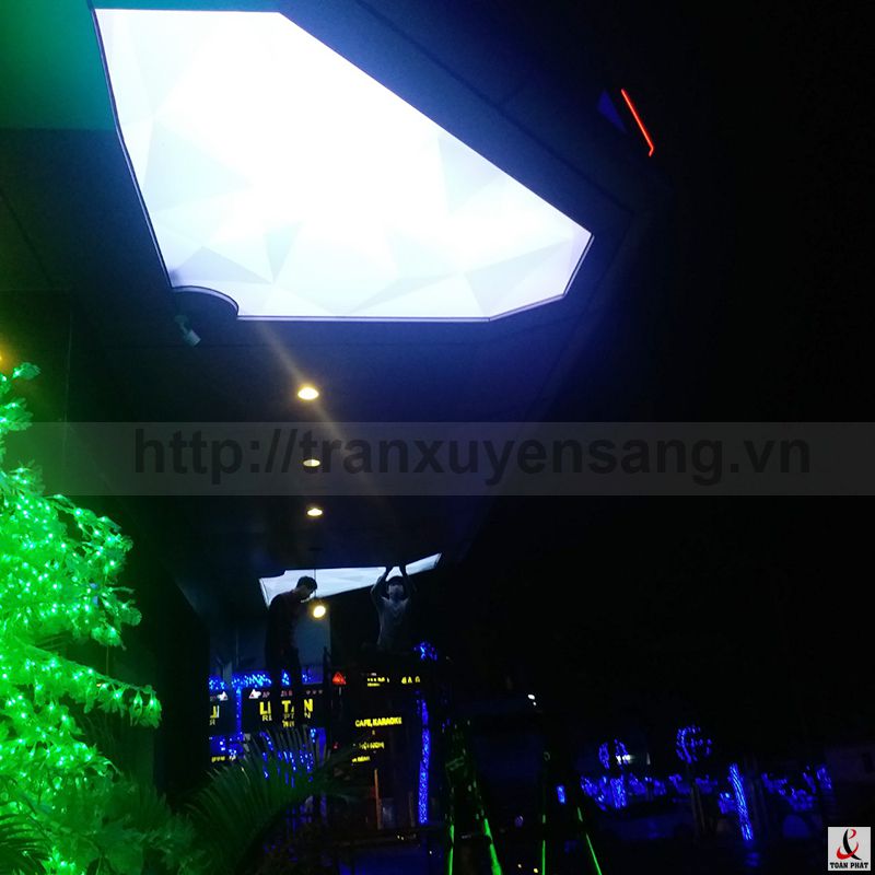 Thi công trần xuyên sáng tại khách sạn AP - Hòa Bình