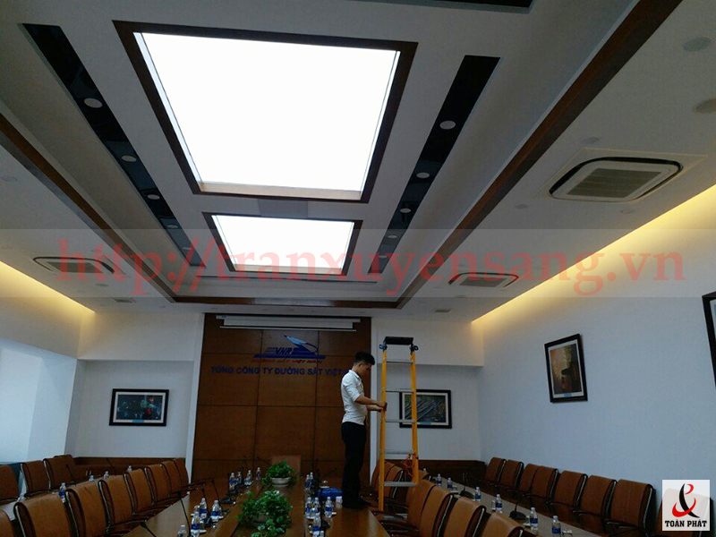 Trần xuyên sáng phòng họp Tổng cục Đường sắt