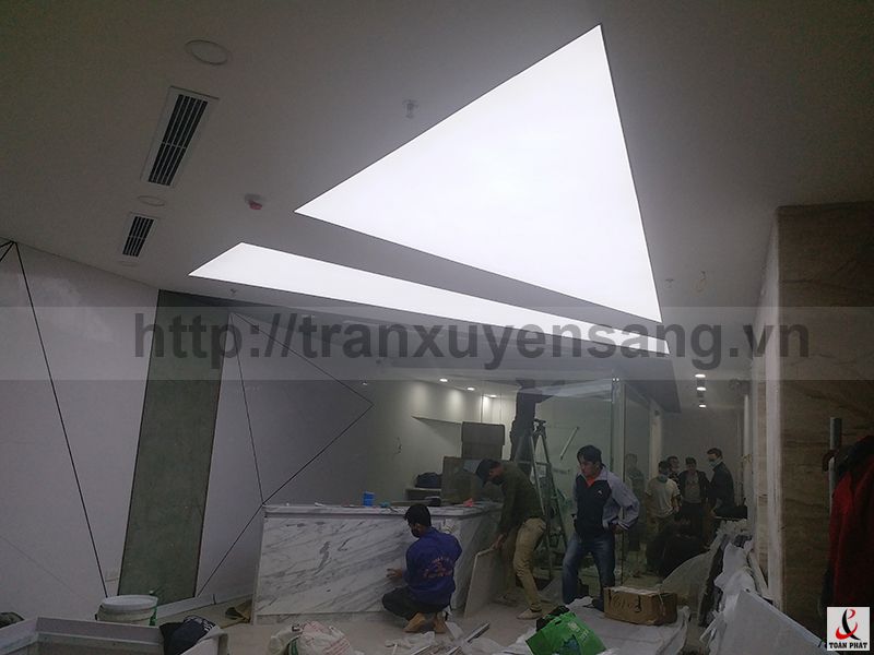 Trần xuyên sáng phòng khám nha khoa Bùi Thị Xuân