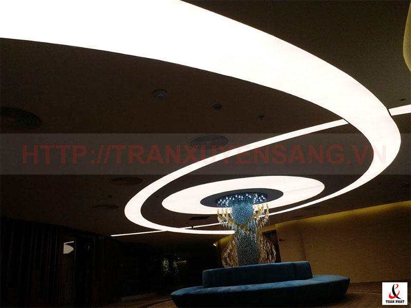 Thi công trần xuyên sáng tại tầng hầm Spa Flamingo Đại Lải